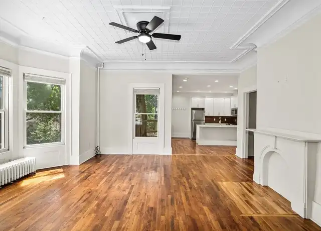 Property at 35 Oak Ave Unit 1, Worcester, MA, 01605, 2 beds, 1 bath, [object Object]