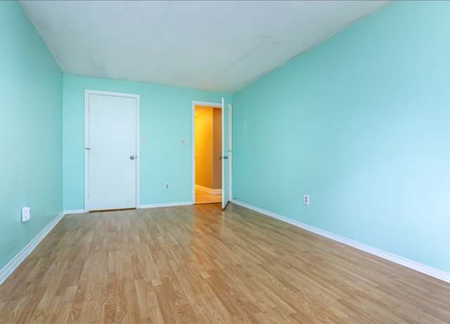 Photo of 5 Lancelot Ct #2, Salem, NH 03079