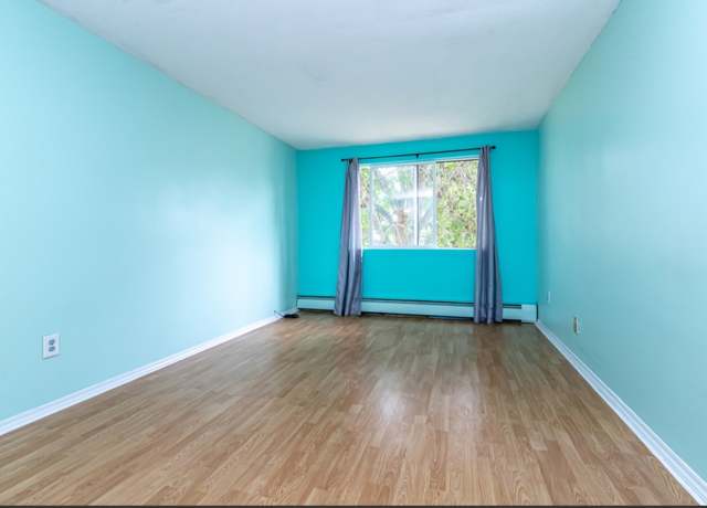 Photo of 5 Lancelot Ct #2, Salem, NH 03079