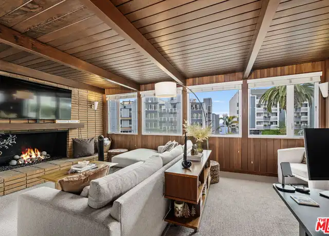 Property at 622 Esplanade Unit 1, Redondo Beach, CA, 90277, 2 beds, 2 baths, [object Object]