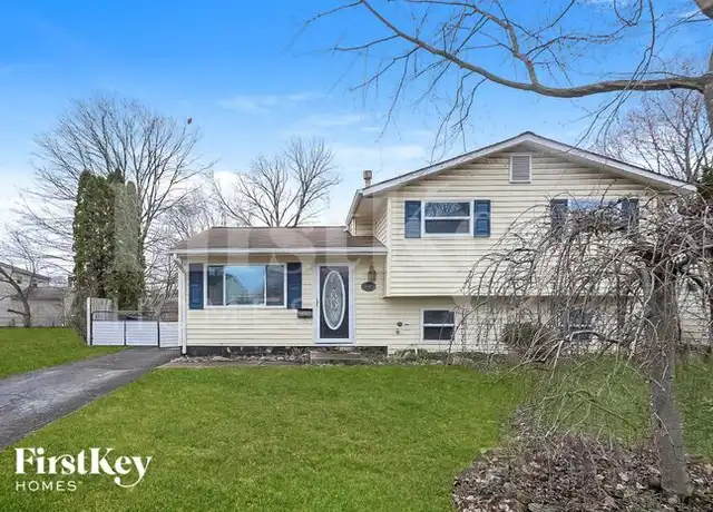 Property at 4609 Paxton Dr S, Hilliard, OH, 43026, 4 beds, 1.5 baths, [object Object]