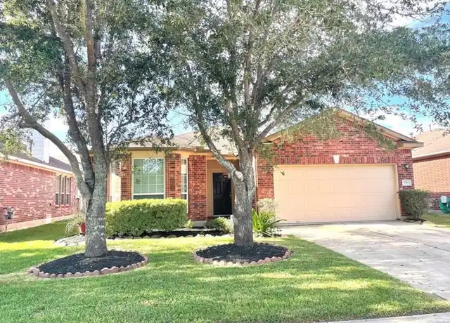Property at 13104 Ferry Cove Ln, Pearland, TX, 77584, 3 beds, 2 baths, [object Object]