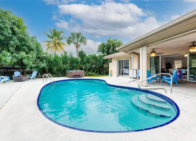 Property at 1122 S N St, Lake Worth Beach, FL, 33460, 3 beds, 3 baths, [object Object]