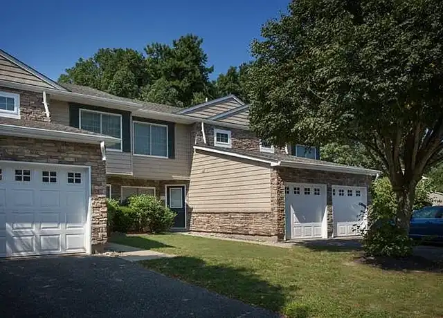 Property at Fairfield Townhouses at Coram - 5000 Townehouse Dr, Coram, NY, 11727, 2-3 beds, 2 baths, [object Object]