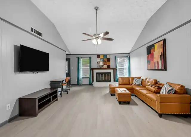 Property at 2913 Dunrich Ct, League City, TX, 77573, 4 beds, 2 baths, [object Object]