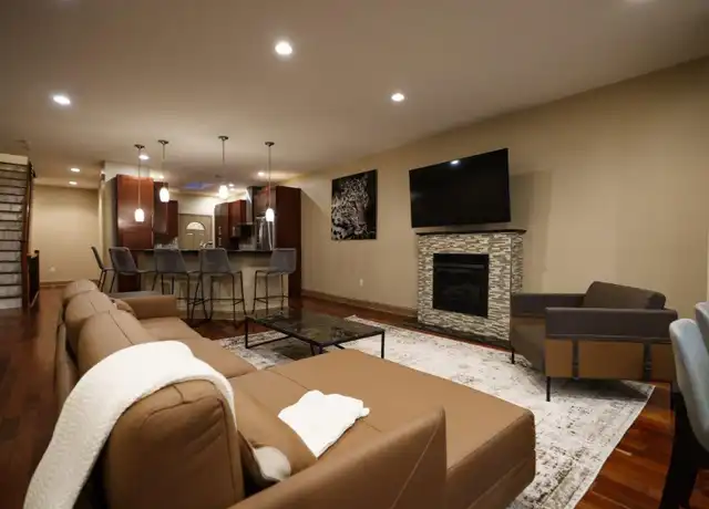 Property at 543 N 3rd St, Philadelphia, PA, 19123, 4 beds, 2.5 baths, [object Object]