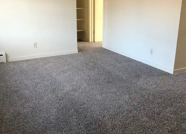 Property at 1300 Oakland Rd NE Unit 1300-1303, Cedar Rapids, IA, 52402, 2 beds, 1 bath, [object Object]