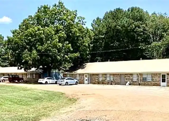 Property at 1711 Electronics Dr Apt D, Anniston, AL, 36207, 2 beds, 1 bath, [object Object]