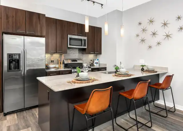 Property at 452 W Erie St, Chicago, IL, 60654, 1 bed, 1 bath, [object Object]