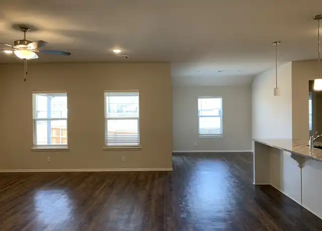 Property at 6815 S Dogwood Pl, Broken Arrow, OK, 74011, 4 beds, 2 baths, [object Object]