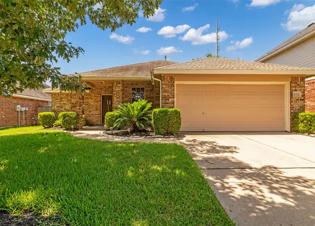 Property at 10711 Gilford Crest Dr, Spring, TX, 77379, 3 beds, 2 baths, [object Object]