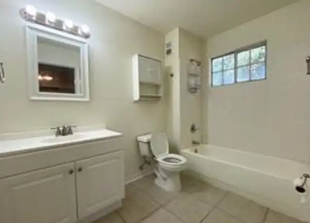 Property at 3705 SW 27th St #1212, Gainesville, FL, 32608, 1 bed, 1 bath, [object Object]