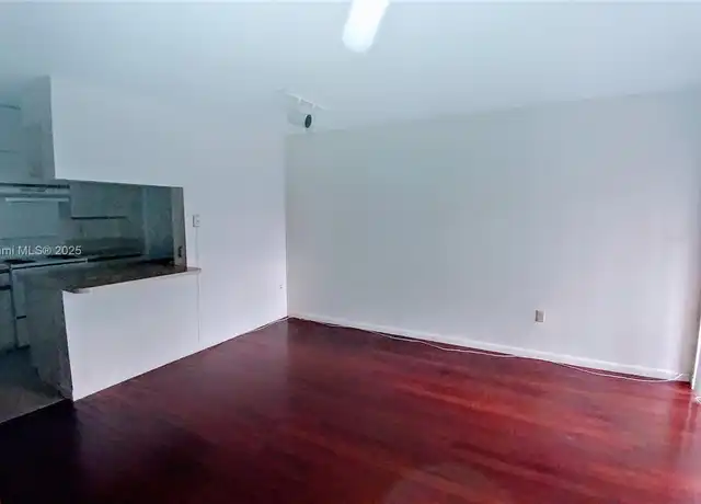 Property at 17485 NW 67th Ct Unit E21, Hialeah, FL, 33015, 1 bed, 1 bath, [object Object]
