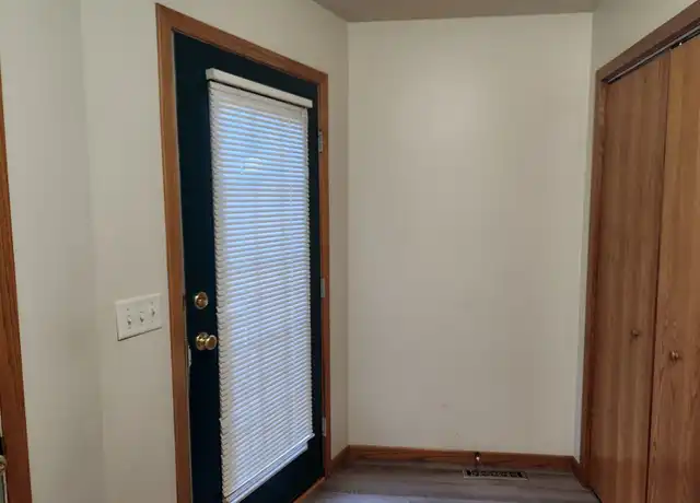 Property at 2905 Morningside Dr Unit 05, Eau Claire, WI, 54703, 2 beds, 1.5 baths, [object Object]