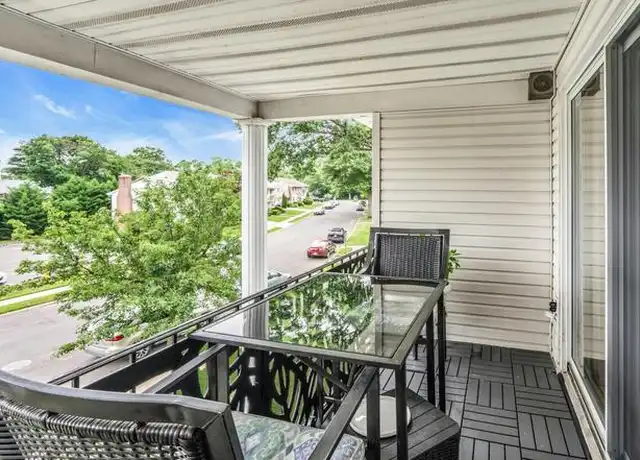 Property at 104 Palo Alto Dr Unit U14BQ, Plainview, NY, 11803, 1 bed, 1 bath, [object Object]