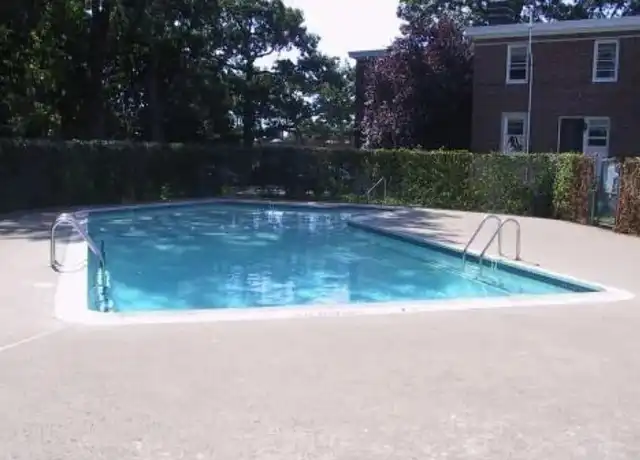 Property at 32 Newman Rd, Malden, MA, 02148, 1 bed, 1 bath, [object Object]