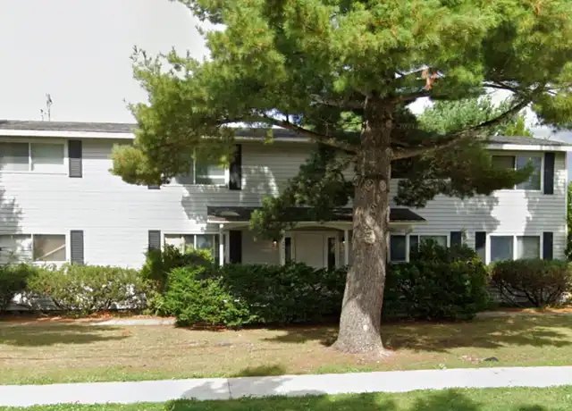 Property at 2402 E 6th St Unit 5, Merrill, WI, 54452, 2 beds, 1 bath, [object Object]