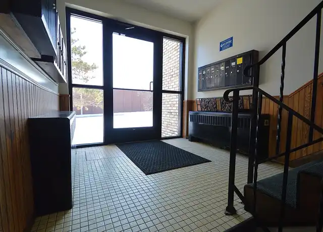 Property at Quebec Apartments - 2965 Country Dr, Saint Paul, MN, 55117, 2 beds, 1 bath, [object Object]