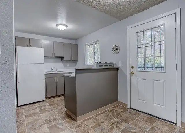 Property at The Sandpiper-BV-356-Q - 110 NE 160th Ave, Portland, OR, 97230, 2 beds, 1 bath, [object Object]