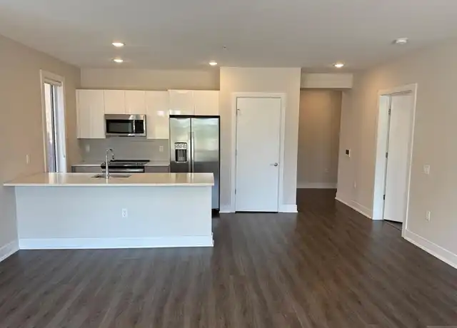 Property at 470 Main St Unit 506, Fort Lee, NJ, 07024, 2 beds, 2 baths, [object Object]