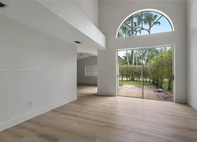 Property at 15857 SW 16th St, Pembroke Pines, FL, 33027, 3 beds, 2.5 baths, [object Object]