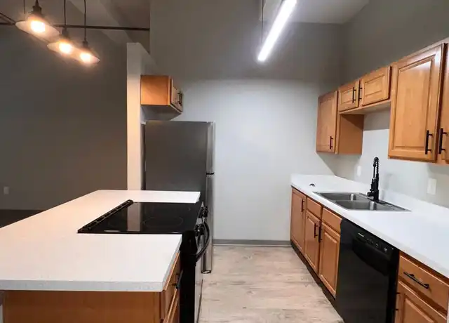 Property at 1004 Baltimore Ave Unit 207, Kansas City, MO, 64105, 2 beds, 2 baths, [object Object]