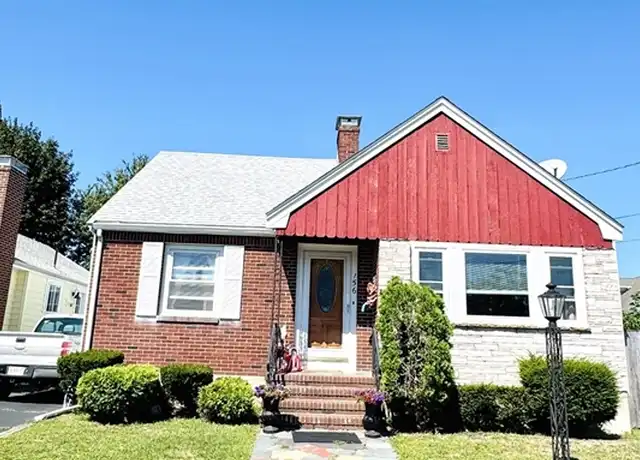 Property at 156 Squanto Rd, Quincy, MA, 02169, 3 beds, 1.5 baths, [object Object]