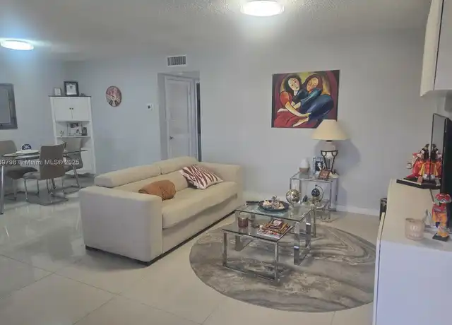 Property at 5300 Washington St Unit U403, Hollywood, FL, 33021, 2 beds, 2 baths, [object Object]