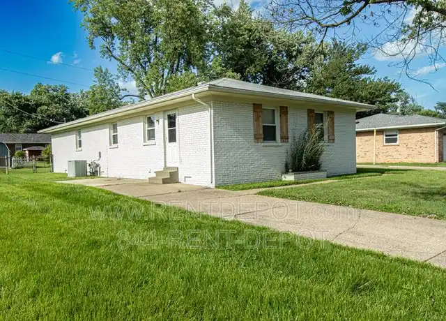 Property at 2806 Ridgewood Dr Unit A, Evansville, IN, 47711, 2 beds, 1 bath, [object Object]