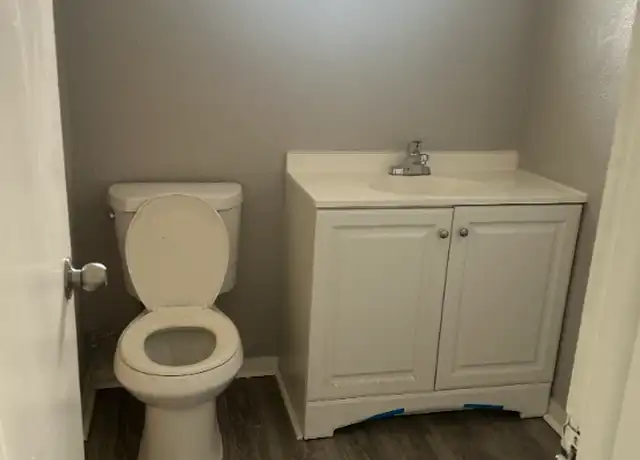 Property at 1064 N Tamiami Trl Unit 82, North Fort Myers, FL, 33903, 2 beds, 1 bath, [object Object]