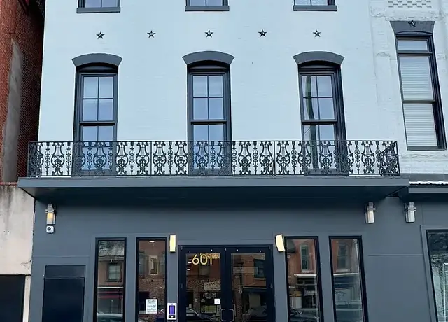 Photo of 601 S Broadway, Baltimore, MD 21231