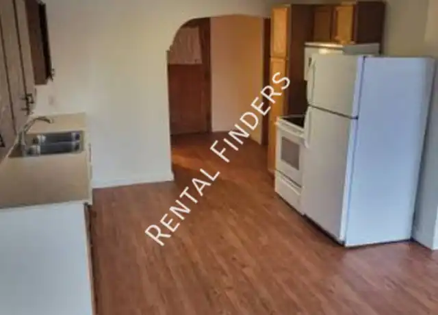 Property at 222 E Main St Unit 4, Chilton, WI, 53014, 2 beds, 1 bath, [object Object]