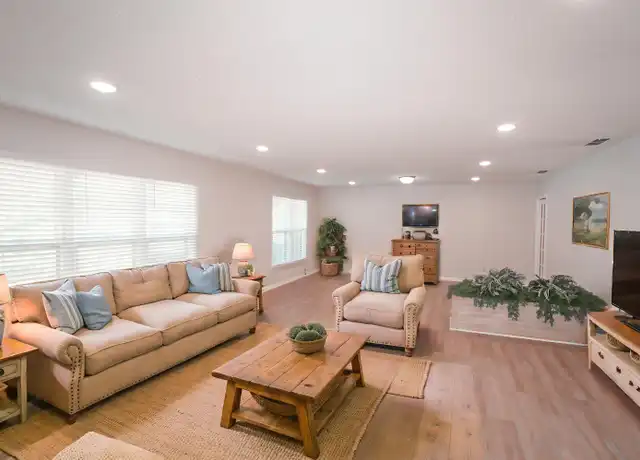 Property at 104 Peg Wen Blvd, Statesboro, GA, 30461, 3 beds, 2 baths, [object Object]