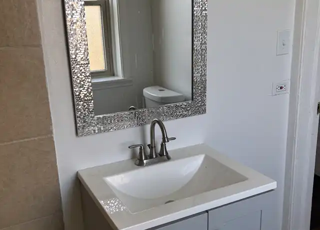 Property at 1248 W 89th St Unit 1E, Chicago, IL, 60620, 1 bed, 1 bath, [object Object]