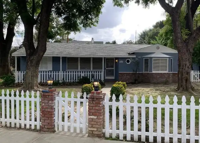 Property at 5250 Alhama Dr, Woodland Hills, CA, 91364, 2 beds, 1.5 baths, [object Object]