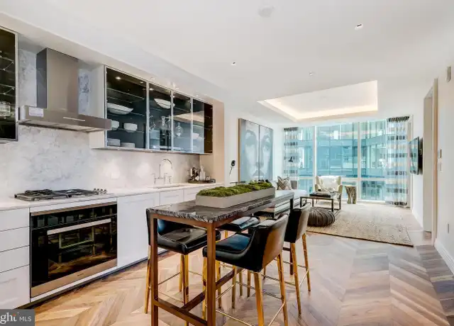 Property at 300 International Dr #2307, Baltimore, MD, 21202, 1 bed, 1.5 baths, [object Object]