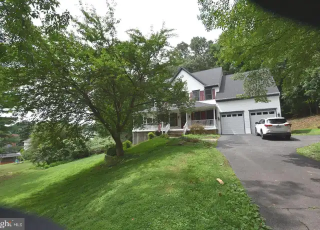 Property at 1012 Foster Pl SW, Leesburg, VA, 20175, 5 beds, 3.5 baths, [object Object]
