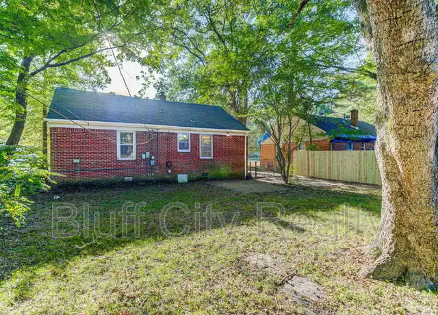 Property at 1071 Robin Hood Ln, Memphis, TN, 38111, 2 beds, 1 bath, [object Object]