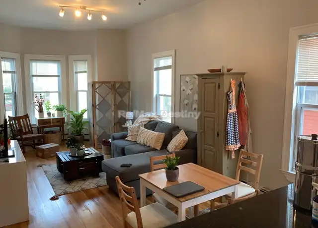 Property at 142 Webster Ave Unit 1, Cambridge, MA, 02141, 2 beds, 1 bath, [object Object]