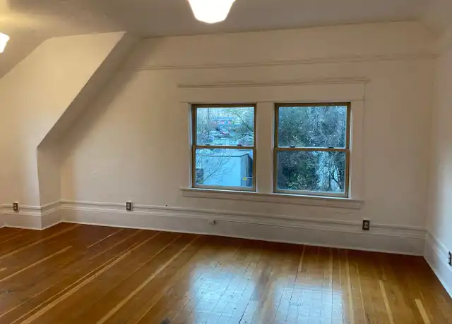 Property at 110 NW King Ave Unit 8, Portland, OR, 97210, 3 beds, 1 bath, [object Object]