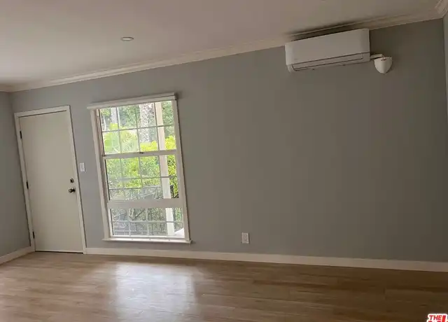Property at 1411 S Bonnie Brae St, Los Angeles, CA, 90006, 2 beds, 1 bath, [object Object]