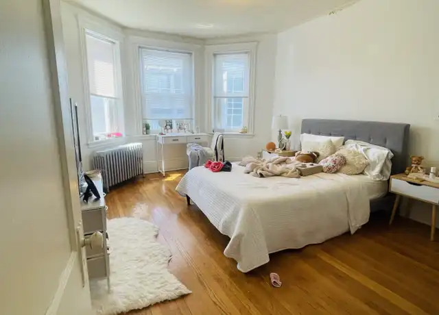 Property at 14 Palace Rd Unit 12, Boston, MA, 02115, 2 beds, 1 bath, [object Object]
