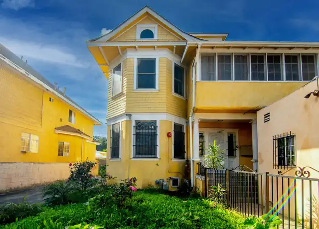 Property at 1820 W 11th St Unit 04, Los Angeles, CA, 90006, 1 bed, 1 bath, [object Object]
