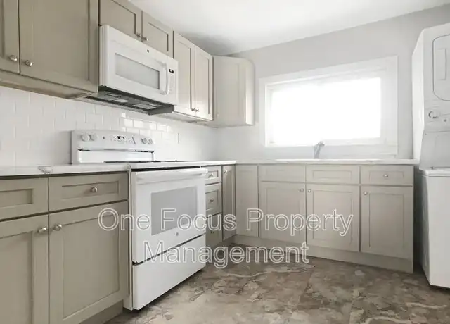 Property at 327 Elm St, Jersey Shore, PA, 17740, 2 beds, 1 bath, [object Object]