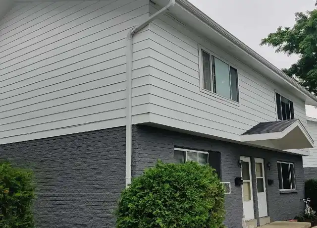 Property at 825 E Washington St Unit 12, West Bend, WI, 53095, 3 beds, 1.5 baths, [object Object]