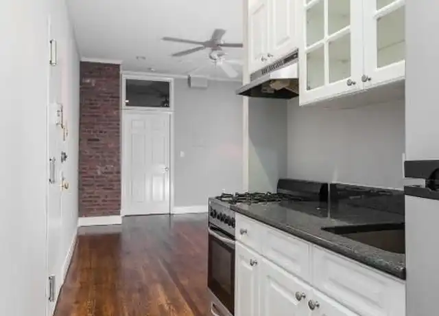 Property at 118 Christopher St, New York, NY, 10014, 1 bed, 1 bath, [object Object]