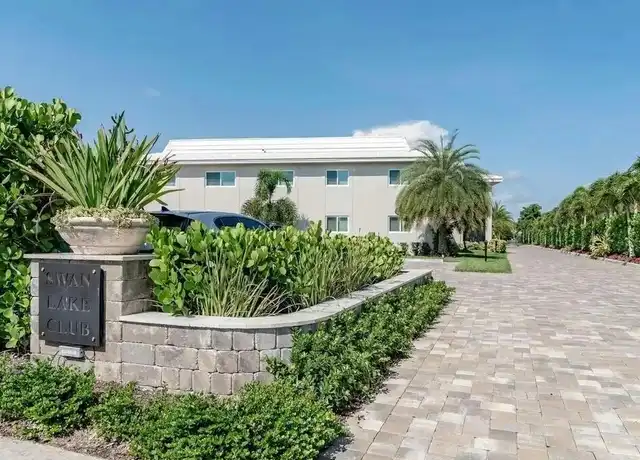 Property at 4180 Crayton Rd Unit E8, Naples, FL, 34103, 2 beds, 2 baths, [object Object]