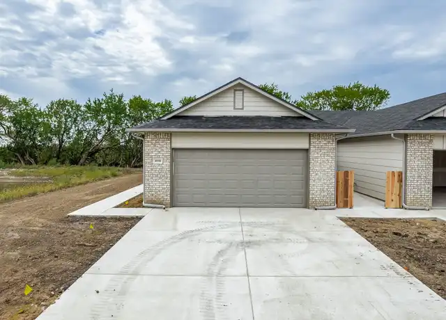 Property at 403 SE 14th St Unit B, Newton, KS, 67114, 4 beds, 2 baths, [object Object]
