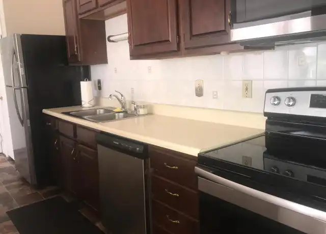 Property at 901 Woodbridge Ct, Edgewood, MD, 21040, 2 beds, 1 bath, [object Object]