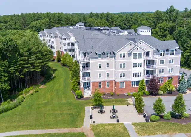 Property at 11 Roosevelt Cir Unit 11R-201, South Easton, MA, 02375, 1 bed, 1 bath, [object Object]